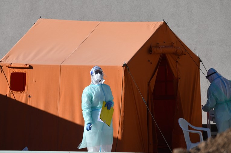 Stožer: Imamo 1061 novi slučaj. Na respiratoru 102 osobe, umrlo 8