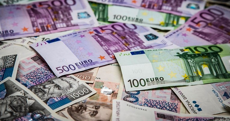 Euro najslabiji u 14 mjeseci