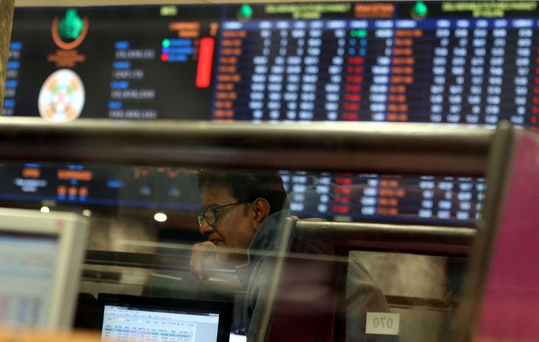 Azijske burze pale, dolar najjači u tri godine