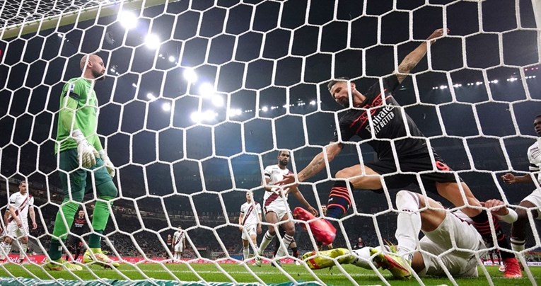Milan se probio na prvo mjesto, Jurić minimalno izgubio i od ovog velikana