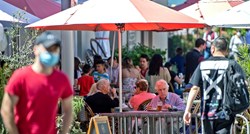 Australci kažu da im se korona širi u pubovima. Slučajevi omikrona povezani s brodom