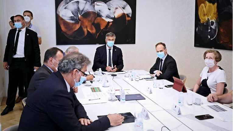Nakon gotovo tri mjeseca opet se sastaju Plenković i Znanstveni savjet