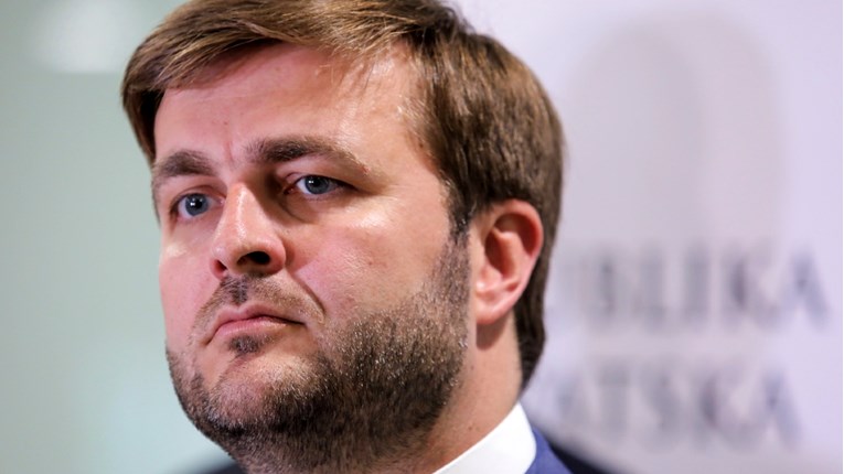 Ćorić: Kapaciteti LNG terminala na Krku popunjeni, plin bi mogao pojeftiniti