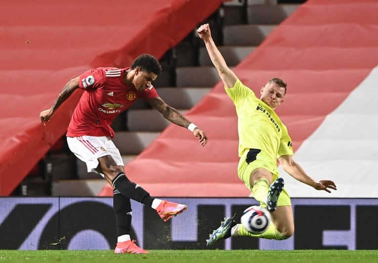 UNITED - NEWCASTLE 3:1 United se vratio na drugo mjesto u utakmici s dva krasna gola