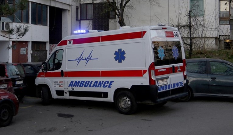 Žena u Beogradu rodila kod kuće, beba umrla
