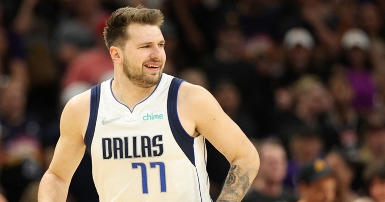 VIDEO Trenutak koji je prelomio seriju. Booker ismijavao Dončića, Luka ga uništio