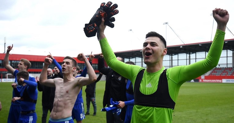 Dinamov golman oduševio u Sloveniji. Obranio je četiri penala i kreirao senzaciju