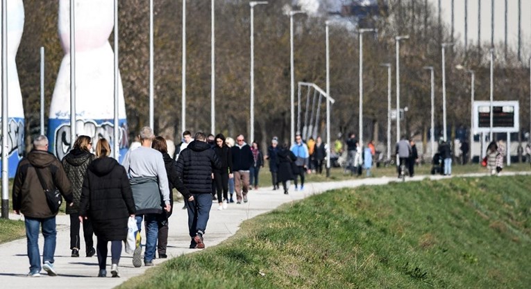 Njemački znanstvenici kažu da se vani jako teško zaraziti. Objasnili su zašto