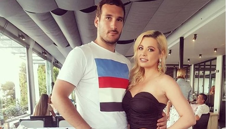 Andrea Šušnjara uživa sa sedam godina mlađim dečkom