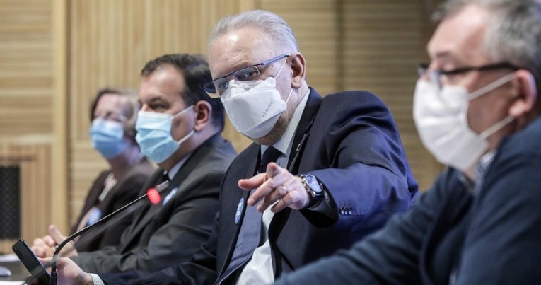 Presica Stožera: Brže punimo intenzivnu njegu, sve je više ljudi na kisiku