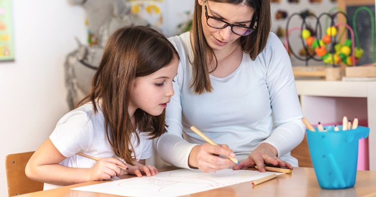 Studija otkrila zašto djeca mogu bolje i brže učiti od odraslih
