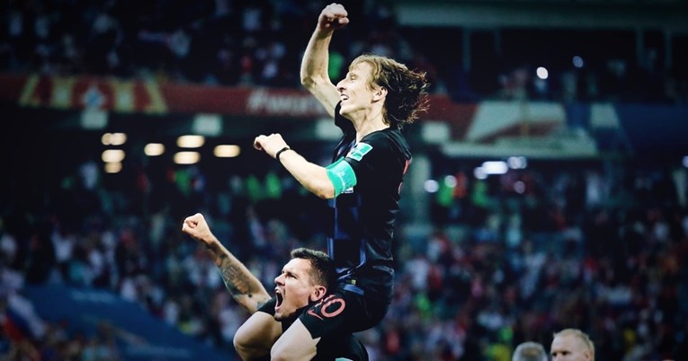 Modrić objavio da poklanja dres. Benzema, Lovren i Real napravili šou u komentarima