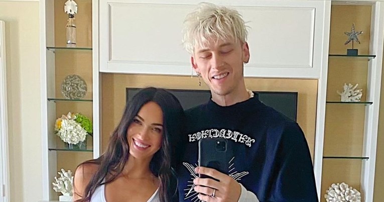 Dečko Megan Fox otkrio zašto nosi privjesak s kapljicom njene krvi