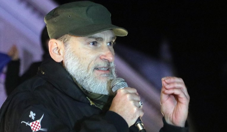 Priveden Francišković i još sedmero ljudi, sumnjiči ih se za poticanje na terorizam