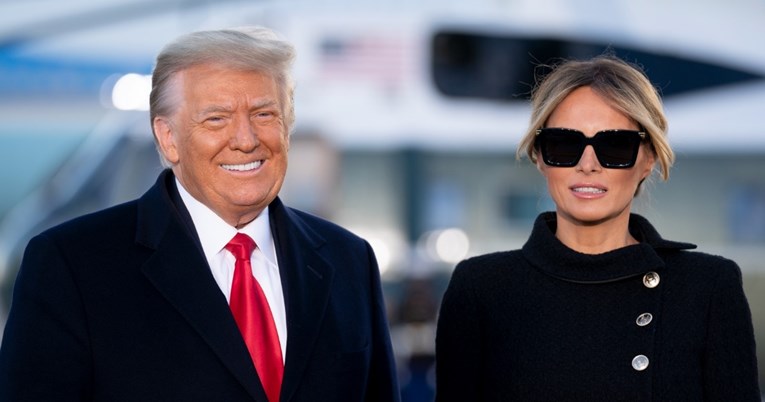 Bivša glasnogovornica Trumpovih u knjizi otkriva tajne Donalda i Melanije