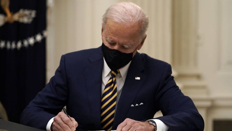 Biden predstavio plan ekonomske pomoći: Virus se širi, obiteljima nedostaje hrane