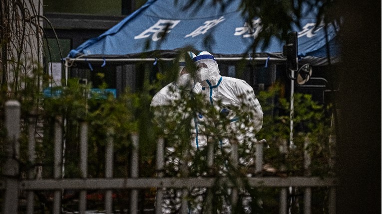 Wall Street Journal: Troje radnika laboratorija u Wuhanu razboljelo se još 2019.