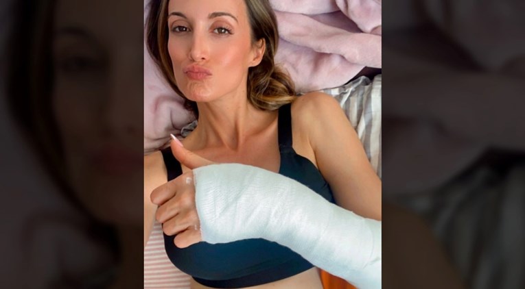 Domaća pjevačica u bolnici: Ljutita cura me gurnula biciklom, moram na operaciju