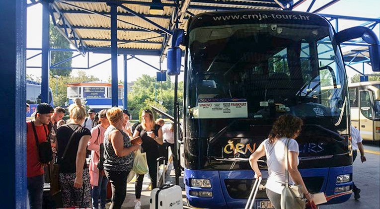 Hrvatice masovno rađaju djecu, ali ne u Hrvatskoj nego u Njemačkoj