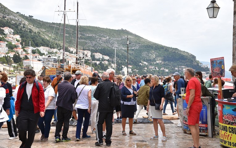Dobra vijest za putnike: Hrvatske putničke agencije moraju poslovati po novoj EU direktivi