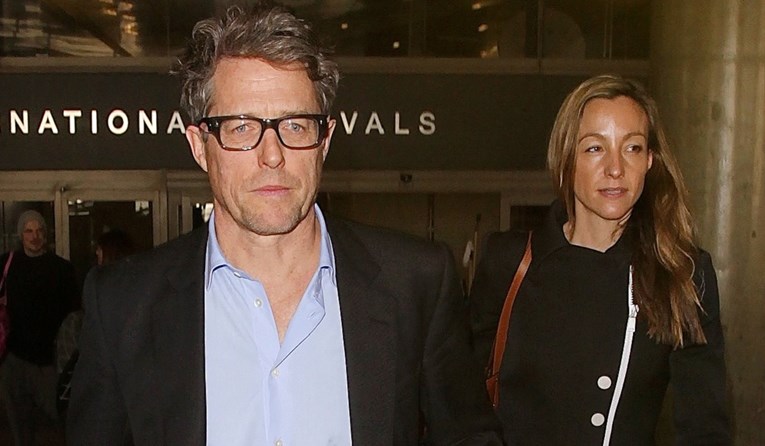 Hugh Grant oženio se prvi put u 58. godini