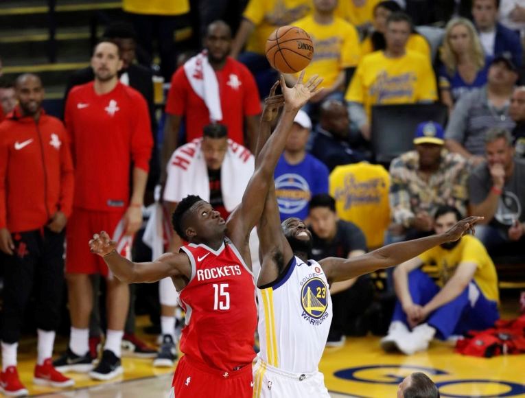 PRVAK IZBORIO SEDMU UTAKMICU Golden State se vratio nakon -17 i razbio Houston