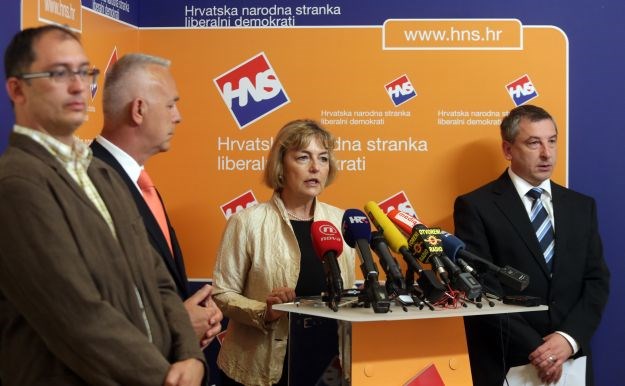 HNS o aferi teškoj 300.000 kuna u ministarstvu Vesne Pusić: Sve je bilo po zakonu, ovo je spin