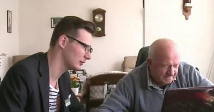 Studenti volontiraju i žive u staračkim domovima da uštede na stanarini