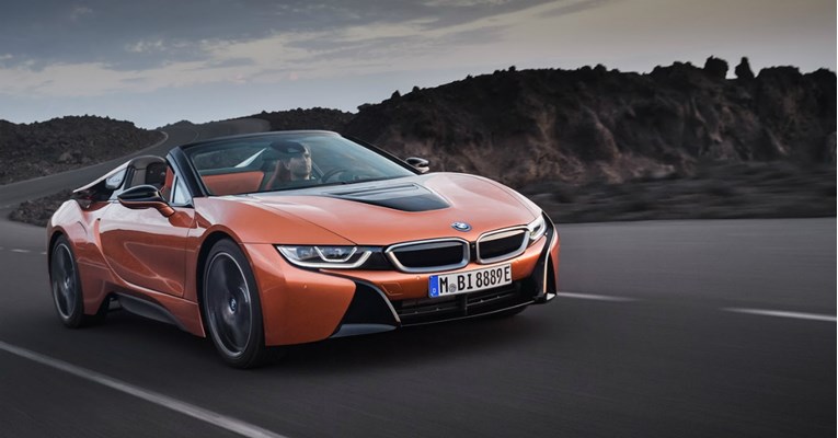 FOTO, VIDEO Najatraktivniji BMW izgubio krov i postao još bolji