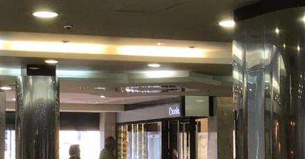 FOTO Sanader izbjegao ročišta jer je završio u bolnici, a jučer je šetao po shopping centru