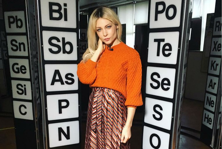 Anja Alavanja ovaj je look potpuno iskopirala sa stranice Manga