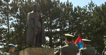 Srpska vojska položila vijenac Draži Mihailoviću, Vulin sve pokušao zataškati