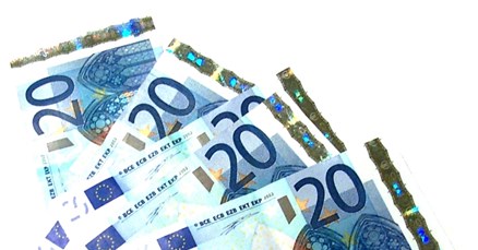 Zbog ukidanja državne pomoći: Standard & Poor´s smanjio izglede za 15 europskih banaka