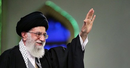 Iranski vrhovni vođa: "Žena Zapada je predmet spolnog uzbuđenja muškarca, islamski veo je zaštita"