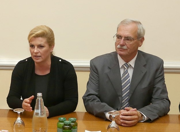 Kolindin povjerenik Hebrang: Vojska je trebala na granici tijelima zapriječiti ulazak izbjeglica