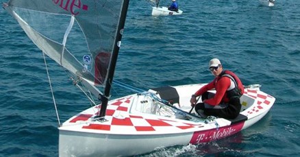 Kljaković-Gašpić prvi u klasi Finn, još troje hrvatskih jedriličara nadomak medalja