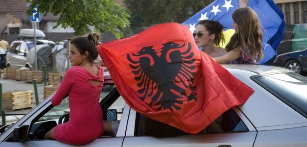 Izlazi s Albancima