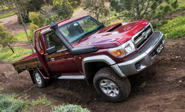 Zaboravite na šminkerske terence, ovo je prava stvar: Toyota Land Cruiser 70