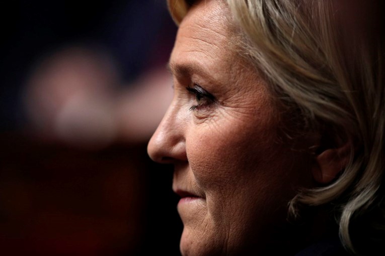 Sud traži psihijatrijsko vještačenje Marine Le Pen: "Opasna je za javnost" LePen_EPA1200
