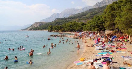 Velika smjena turista na Makarskoj rivijeri, prvi vikend s brojnijim odlaskom od dolaska