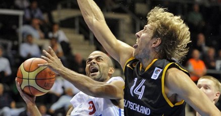 Parker pobijedio Nowitzkog, domaćin Eurobasketa bolji od Turske
