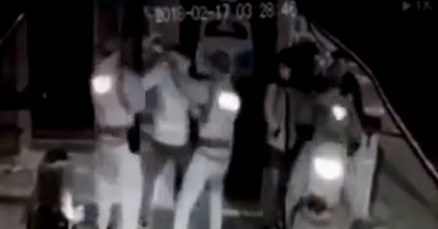 Crnogorski policajci mlatili mladiće i lupali im glavama o zid, objavljena i snimka