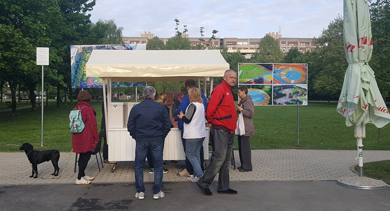 Na Savici se čeka dolazak Bandića, postavljen štand za skupljanje potpisa