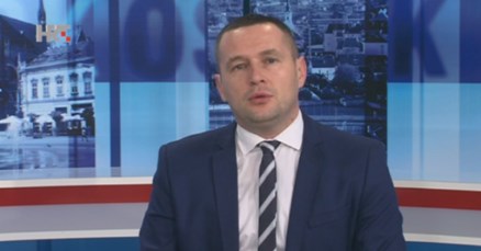 Profesor ustavnog prava popljuvao ideju Bože Petrova o promjeni Ustava