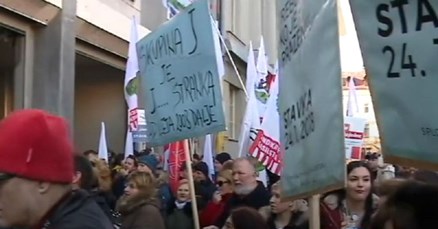 VELIKI ŠTRAJK U SLOVENIJI Oko 37 tisuća zaposlenih je u štrajku, tisuće škola ne rade