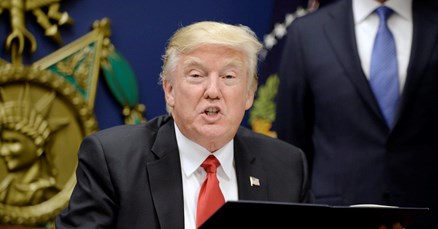 Trump tvrdi da su ankete o njegovom lošem rejtingu samo lažne vijesti