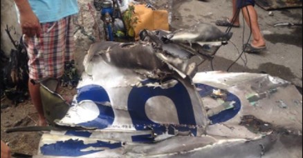 FOTO Avion se zabio u kuću pored glavnog grada Filipina, deset osoba poginulo