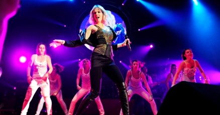 Video: Seksi Jelena Rozga opet zapalila Spaladium Arenu, Splićanima zapjevao i Bajaga