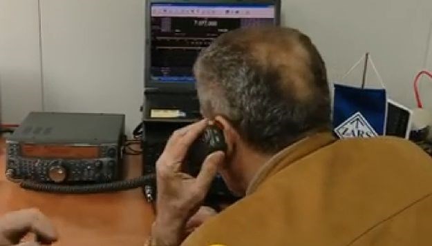 Bandić gurao mikrofon u uho i javljao se: Pozdravlja vas Leopard, bok, bok
