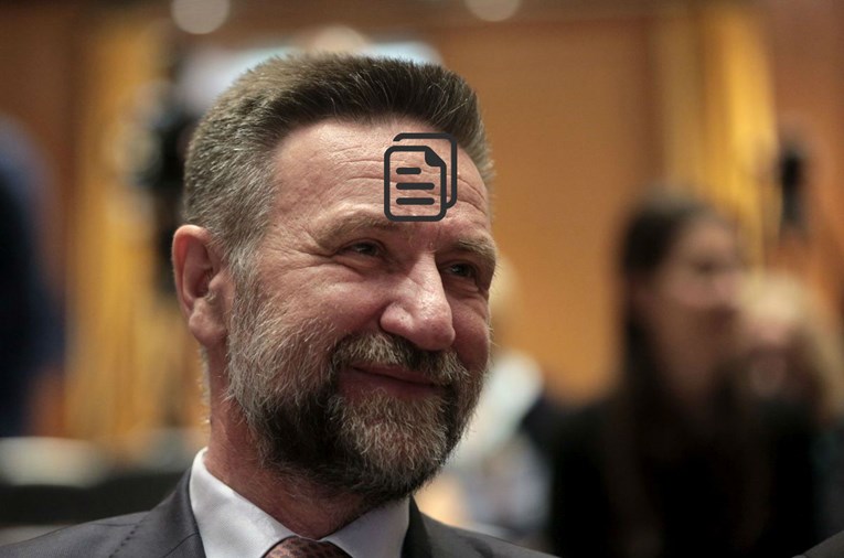 Ministar Barišić: Ne razmišljam o ostavci